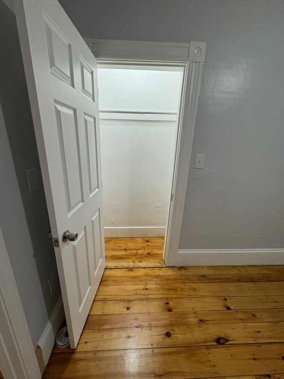 4 bed, 1 bath apartment for rent at 107 Harrison St Unit 2, Leominster — photo 15 of 26