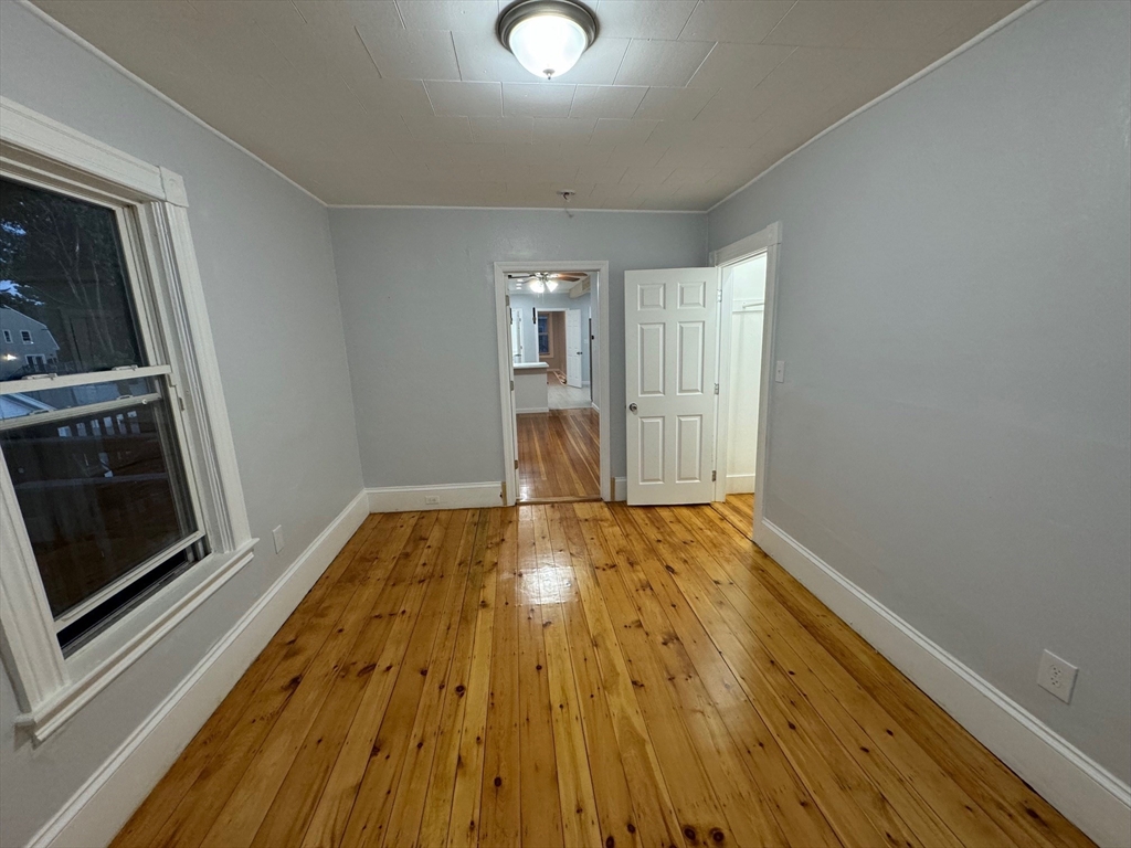4 bed, 1 bath apartment for rent at 107 Harrison St Unit 2, Leominster — photo 14 of 26