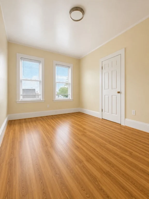 3 bed, 1 bath apartment for rent at 107 Jefferson St Unit 3, Lynn — photo 3 of 6
