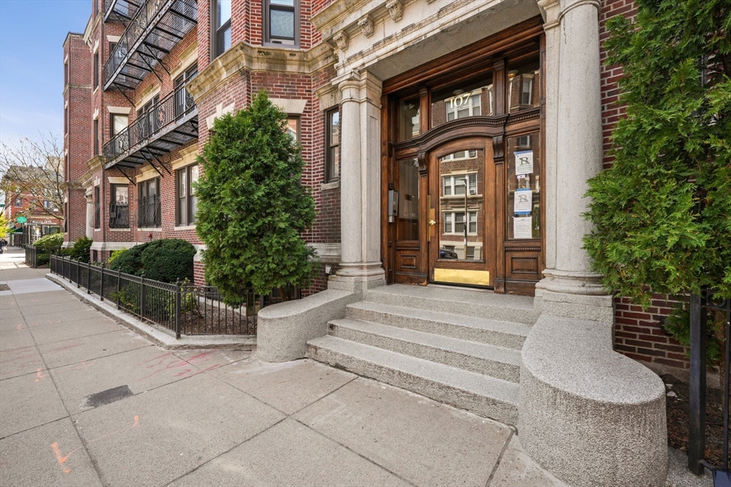 1 bed, 1 bath apartment for rent at 107 Jersey St Unit 12A, Fenway — photo 11 of 12