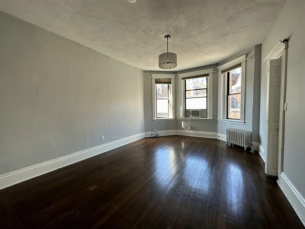1 bed, 1 bath apartment for rent at 107 Jersey St Unit 12A, Fenway — photo 1 of 12
