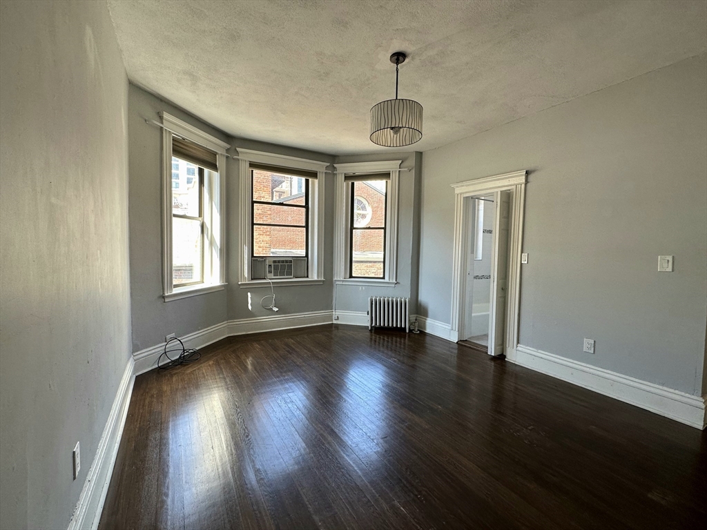 1 bed, 1 bath apartment for rent at 107 Jersey St Unit 12A, Fenway — photo 2 of 12