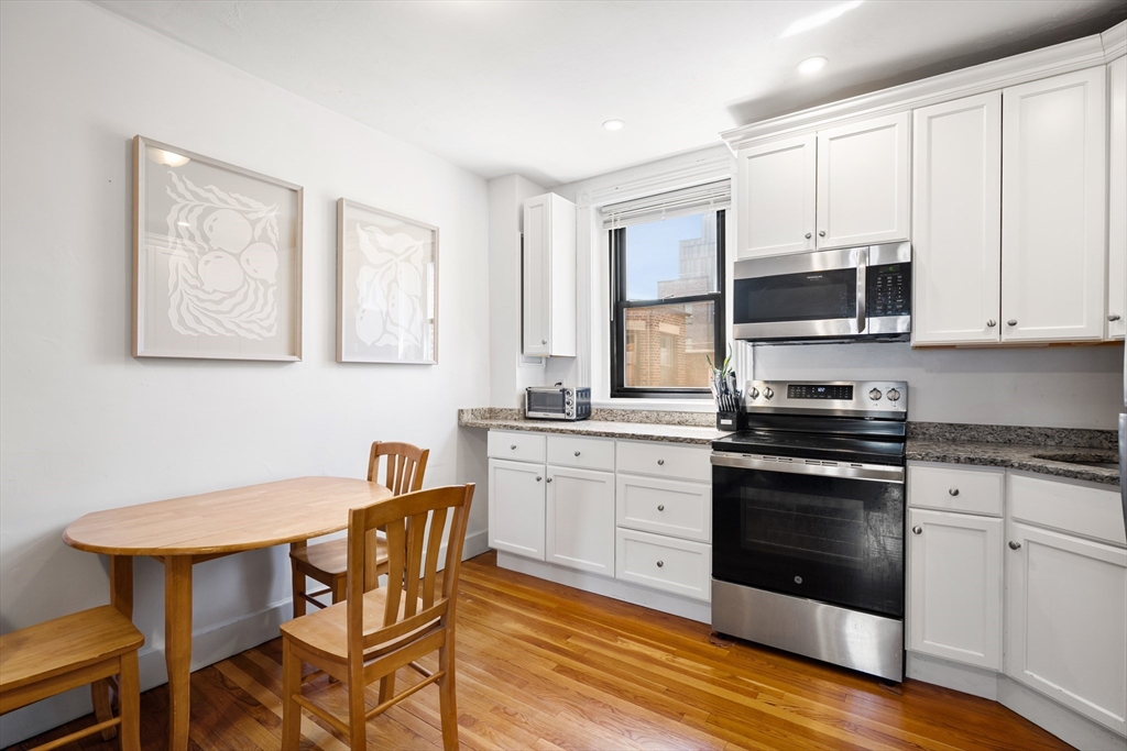 2 bed, 1 bath apartment for rent at 107 Jersey St Unit 16, Fenway — photo 2 of 14