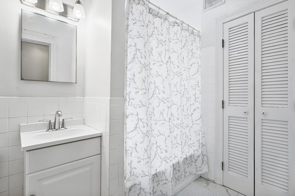 2 bed, 1 bath apartment for rent at 107 Jersey St Unit 16, Fenway — photo 10 of 14