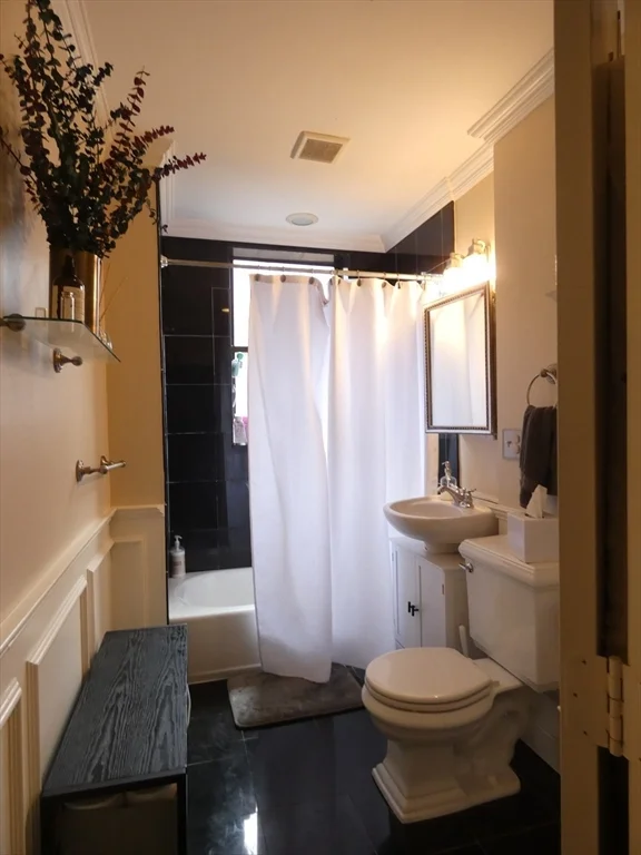 2 bed, 1 bath apartment for rent at 107 Jersey St Unit 7, Fenway — photo 4 of 12