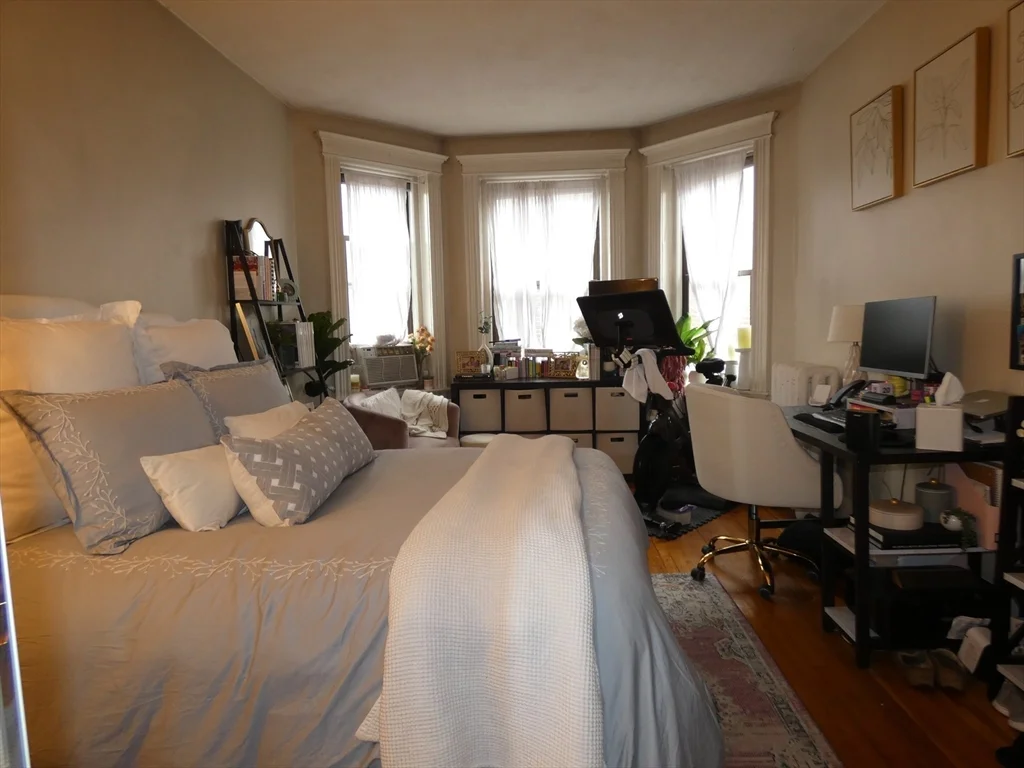 2 bed, 1 bath apartment for rent at 107 Jersey St Unit 7, Fenway — photo 8 of 12