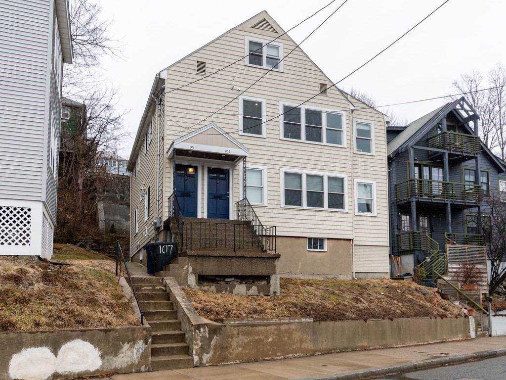 4 bed, 2 bath apartment for rent at 107 Kenrick St Unit 107, Brighton — photo 1 of 17
