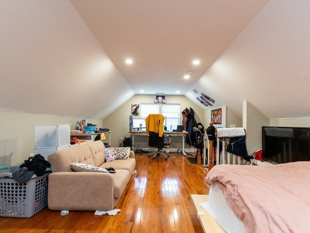 4 bed, 2 bath apartment for rent at 107 Kenrick St Unit 107, Brighton — photo 15 of 17