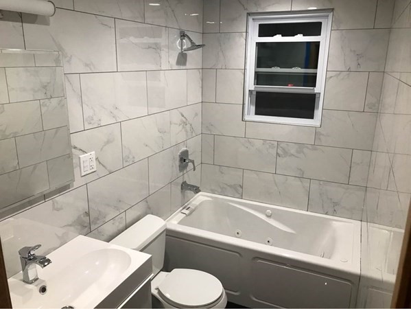 3 bed, 2 bath apartment for rent at 107 Lexington St, Burlington — photo 4 of 27