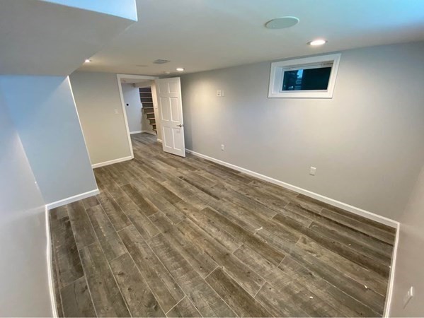 3 bed, 2 bath apartment for rent at 107 Lexington St, Burlington — photo 19 of 27