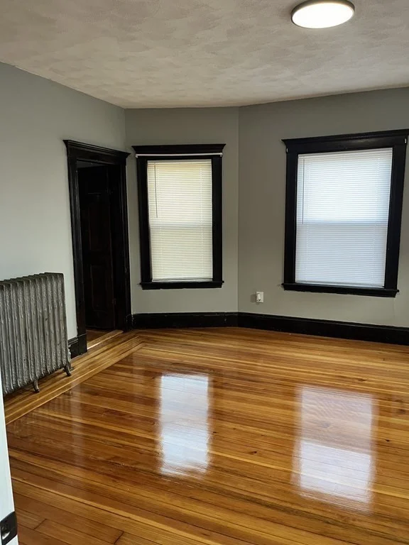 3 bed, 1 bath apartment for rent at 107 Marlboro St Unit 2, Chelsea — photo 6 of 12