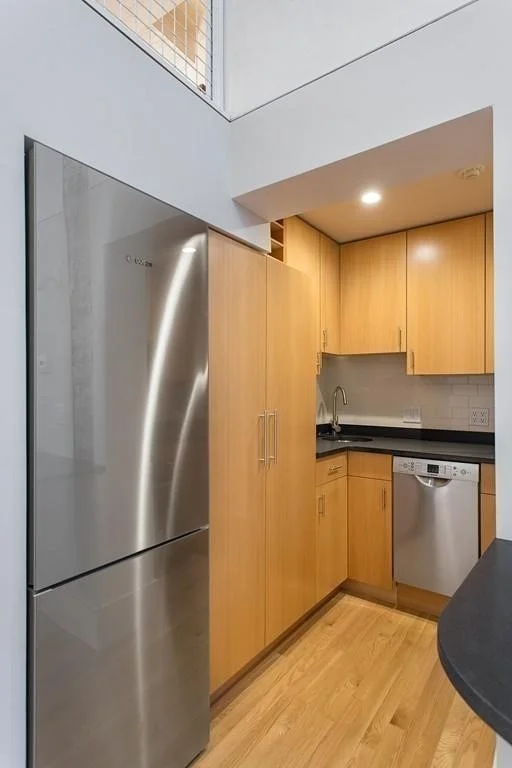 Studio bed, 1 bath apartment for rent at 107 N St Unit B, South Boston — photo 6 of 20