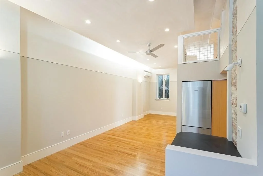 Studio bed, 1 bath apartment for rent at 107 N St Unit B, South Boston — photo 2 of 20
