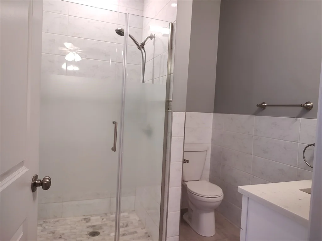2 bed, 2 bath apartment for rent at 107 Neponset Ave Unit 2, Dorchester — photo 19 of 26