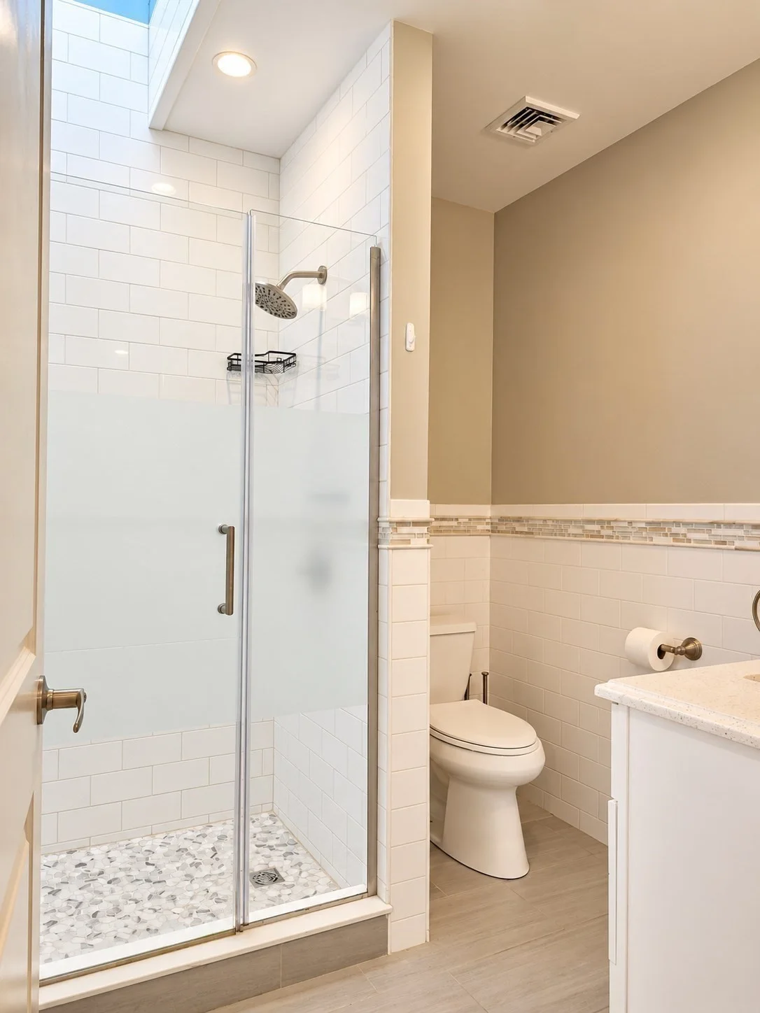 2 bed, 2 bath apartment for rent at 107 Neponset St Unit PH, Dorchester — photo 17 of 30