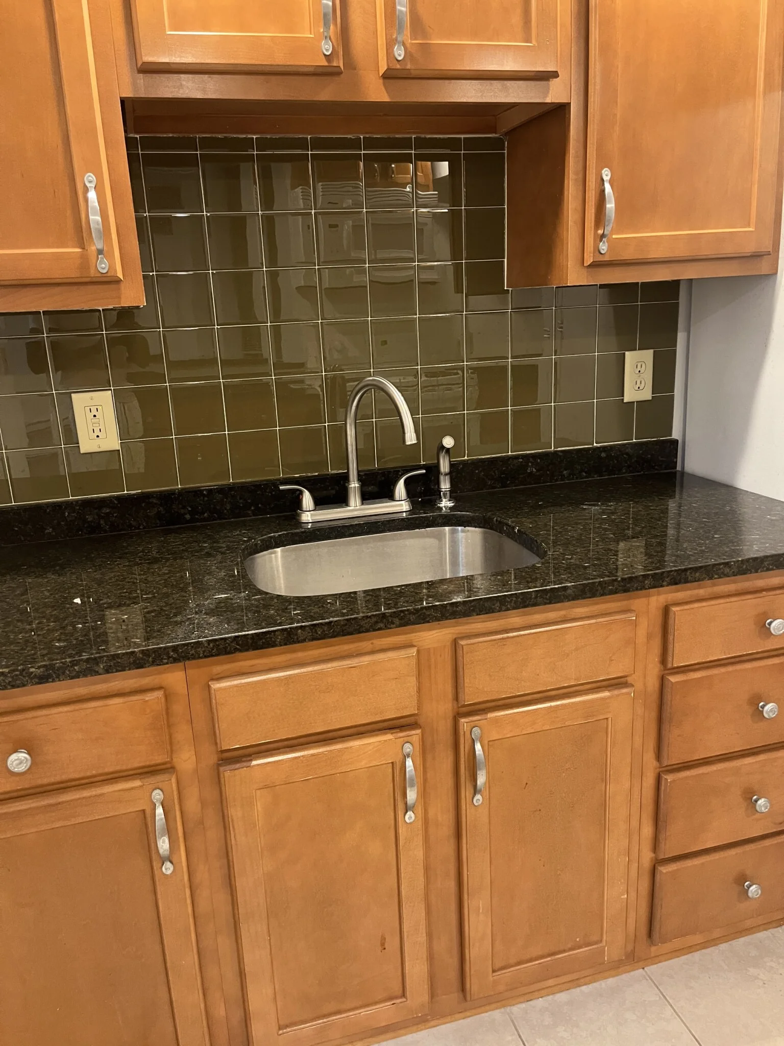 Studio bed, 1 bath apartment for rent at 107 Queensberry St Unit UA, Fenway — photo 7 of 12