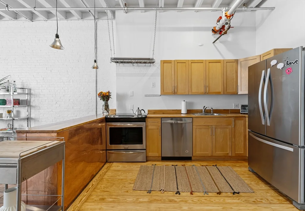 1 bed, 1 bath apartment for rent at 107 South St Unit 2B, Boston Downtown — photo 16 of 32