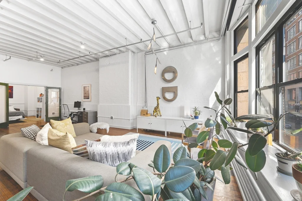 1 bed, 1 bath apartment for rent at 107 South St Unit 2B, Boston Downtown