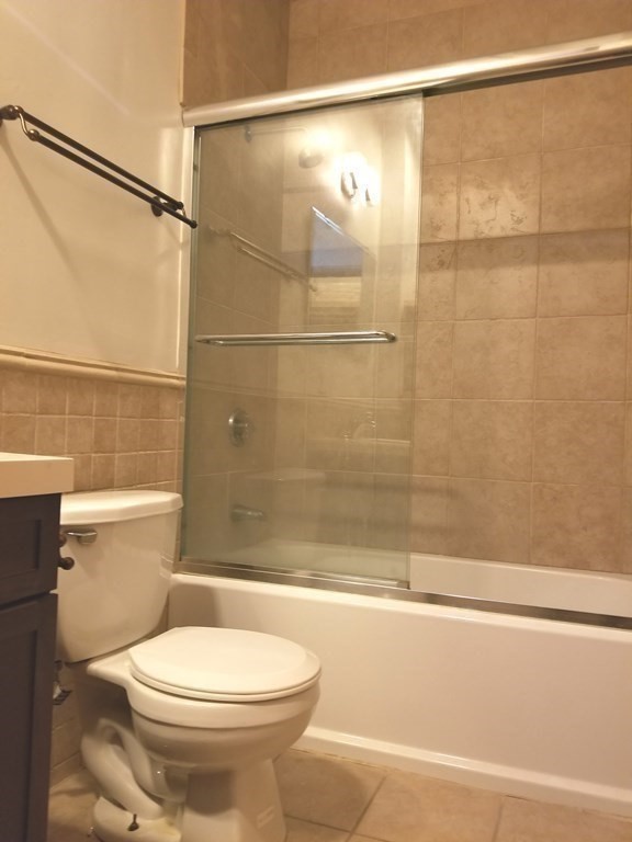 4 bed, 2 bath apartment for rent at 107 South St Unit 2C, Leather District — photo 10 of 17