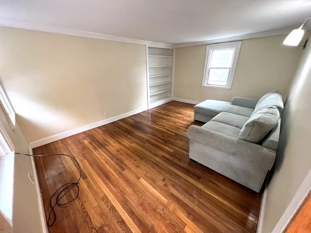 2 bed, 1 bath apartment for rent at 107 Springfield St Unit 107, Quincy — photo 3 of 8
