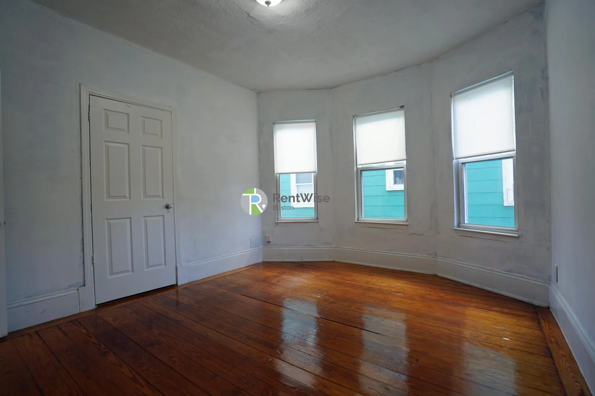 3 bed, 2 bath apartment for rent at 107 Sydney St Unit 2, Dorchester — photo 15 of 19