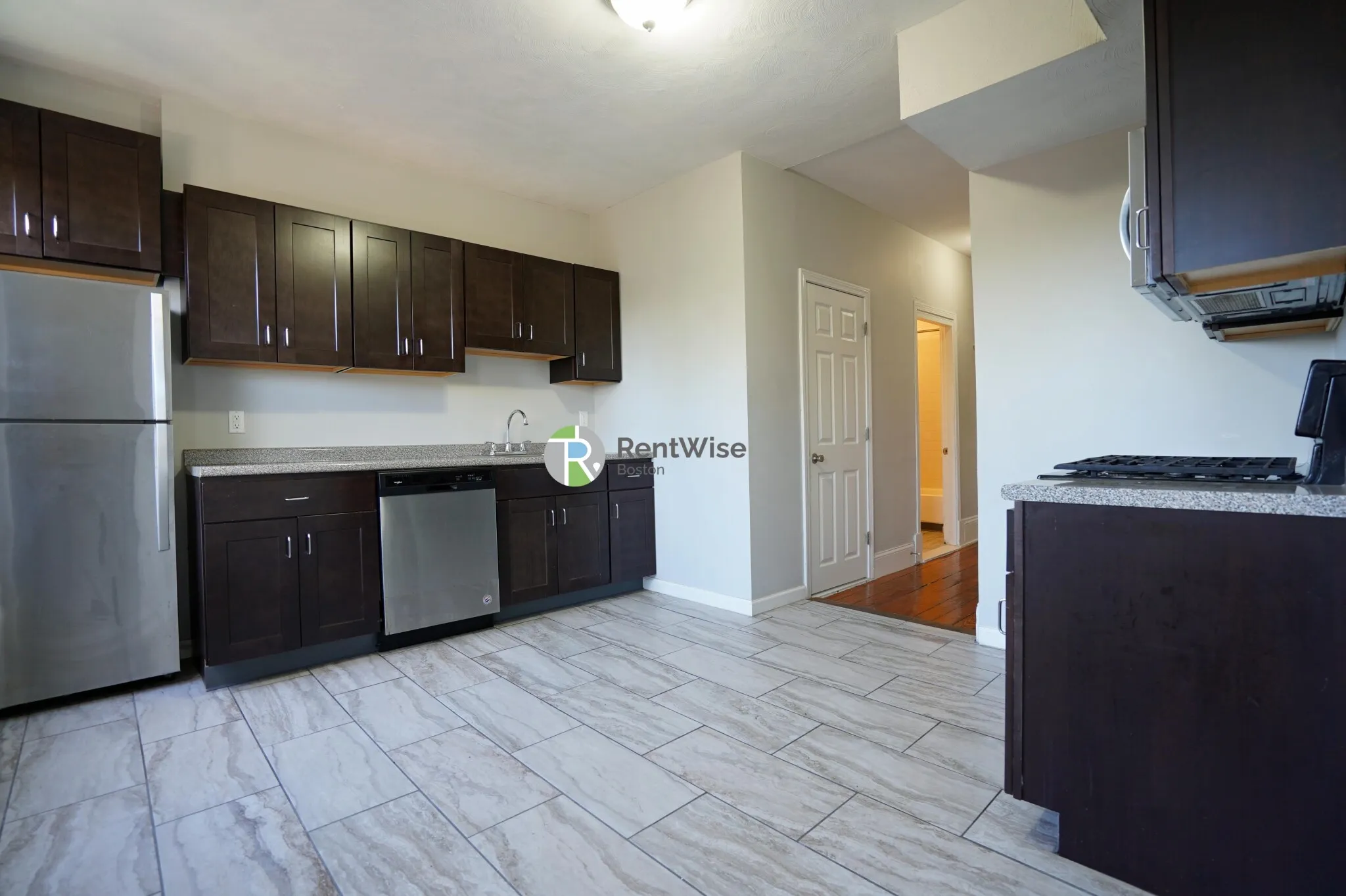 3 bed, 2 bath apartment for rent at 107 Sydney St Unit 2, Dorchester — photo 5 of 19