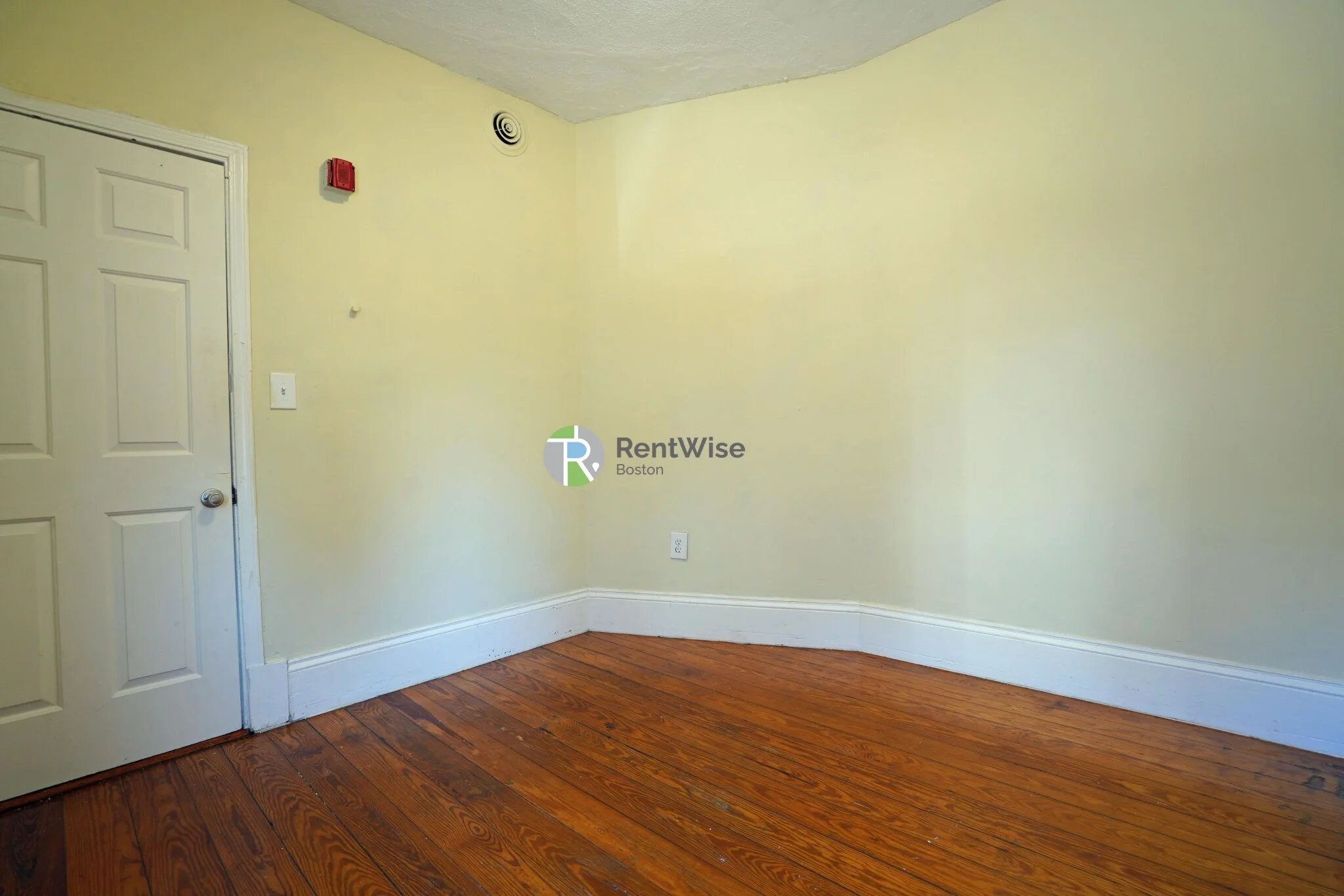 3 bed, 2 bath apartment for rent at 107 Sydney St Unit 2, Dorchester — photo 19 of 19
