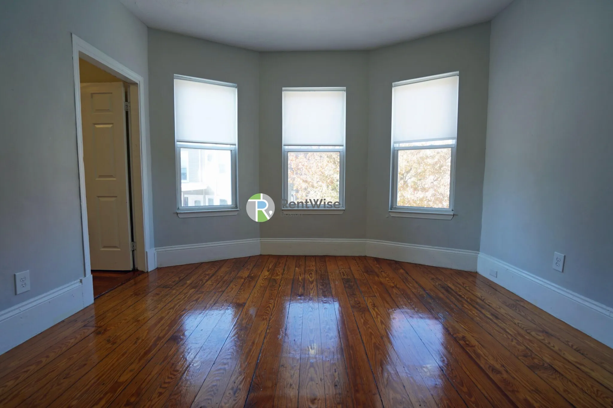 3 bed, 2 bath apartment for rent at 107 Sydney St Unit 2, Dorchester