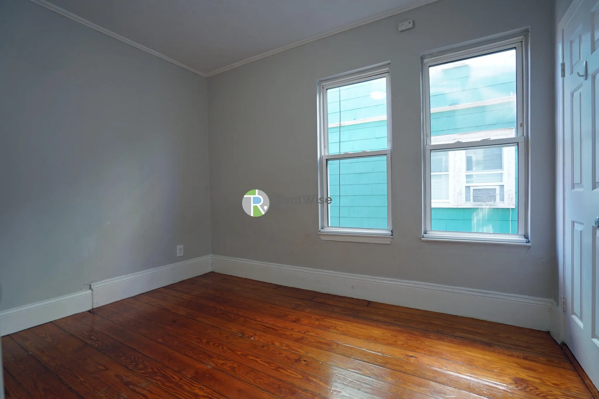 3 bed, 2 bath apartment for rent at 107 Sydney St Unit 2, Dorchester — photo 10 of 19