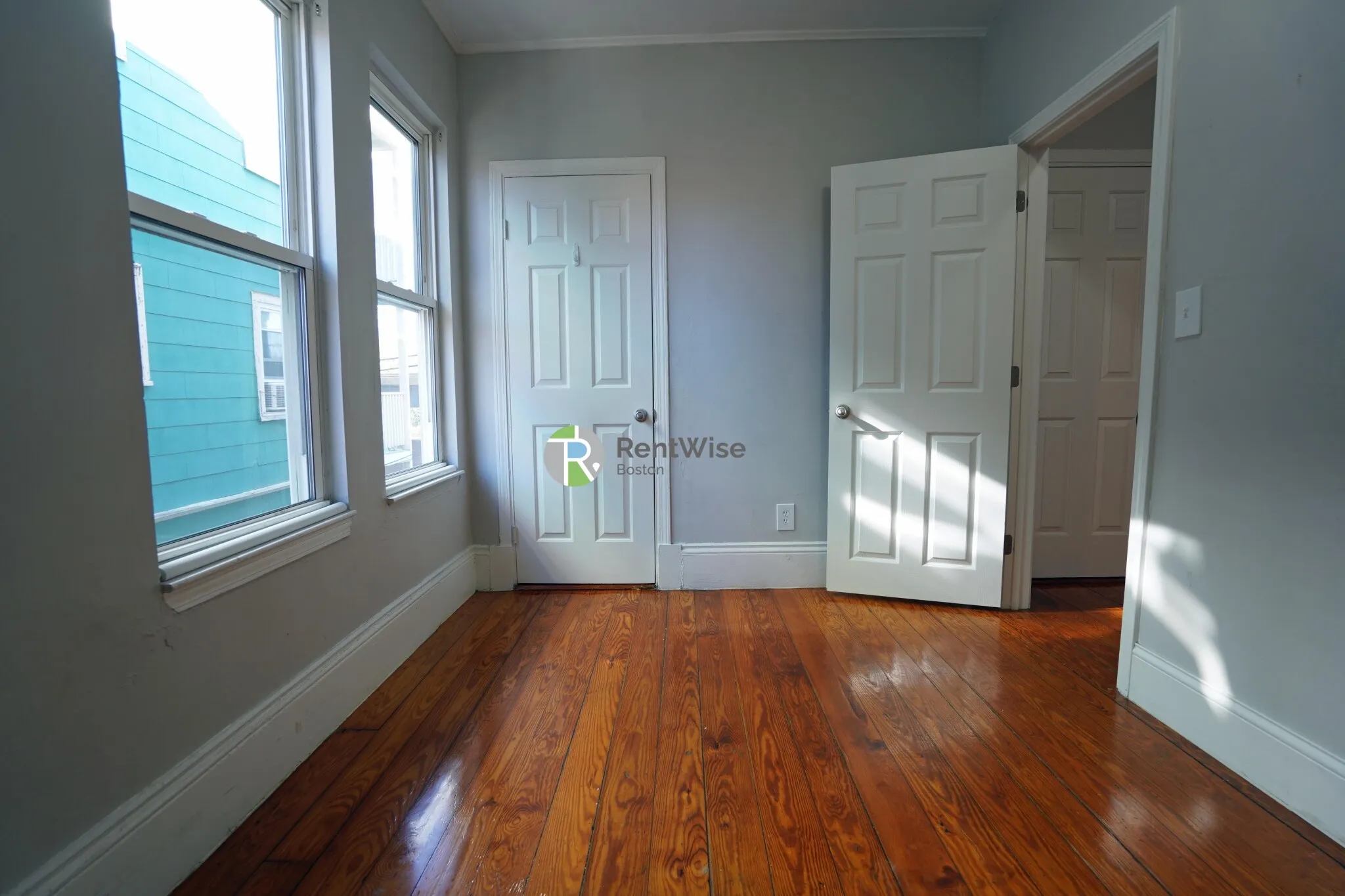 3 bed, 2 bath apartment for rent at 107 Sydney St Unit 2, Dorchester — photo 11 of 19