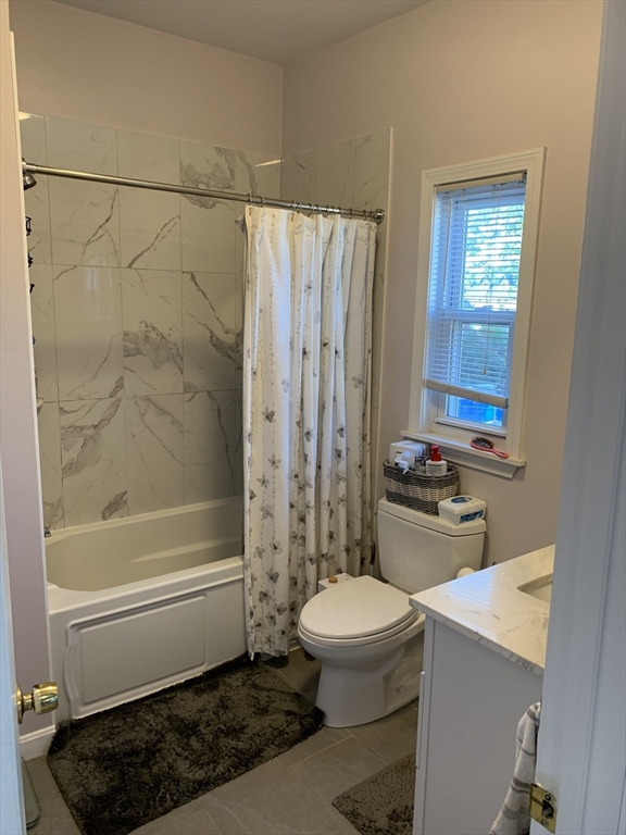 1 bed, 1 bath apartment for rent at 107 Union St Unit 2, Brighton — photo 3 of 12