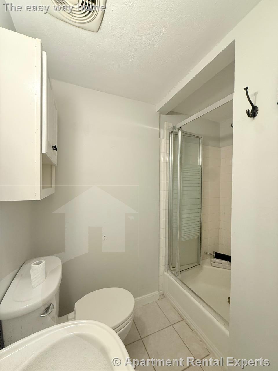 2 bed, 1 bath apartment for rent at 107 Vernon St, Wakefield — photo 10 of 17