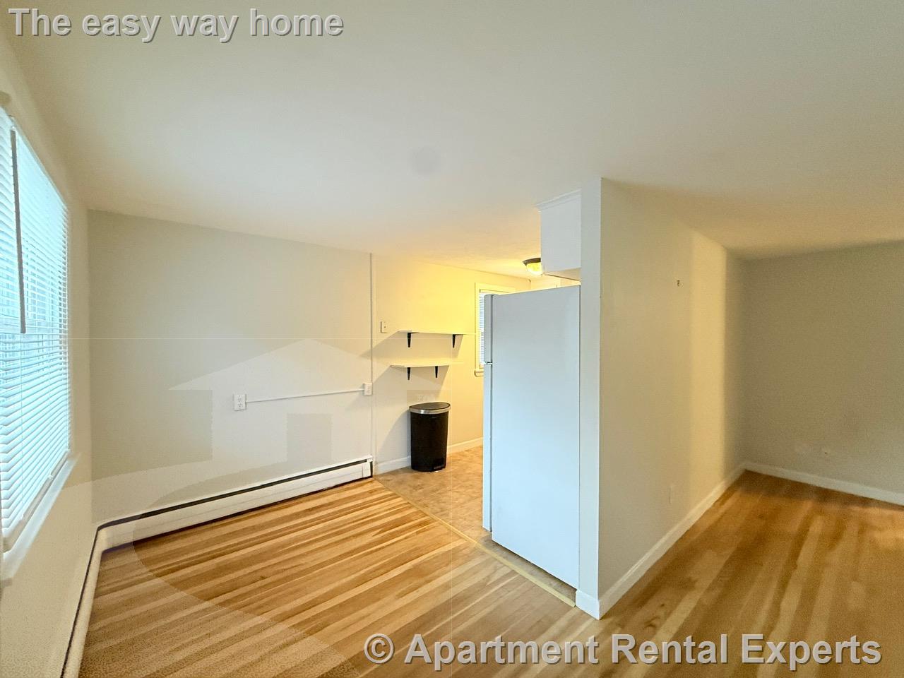 2 bed, 1 bath apartment for rent at 107 Vernon St, Wakefield — photo 4 of 17