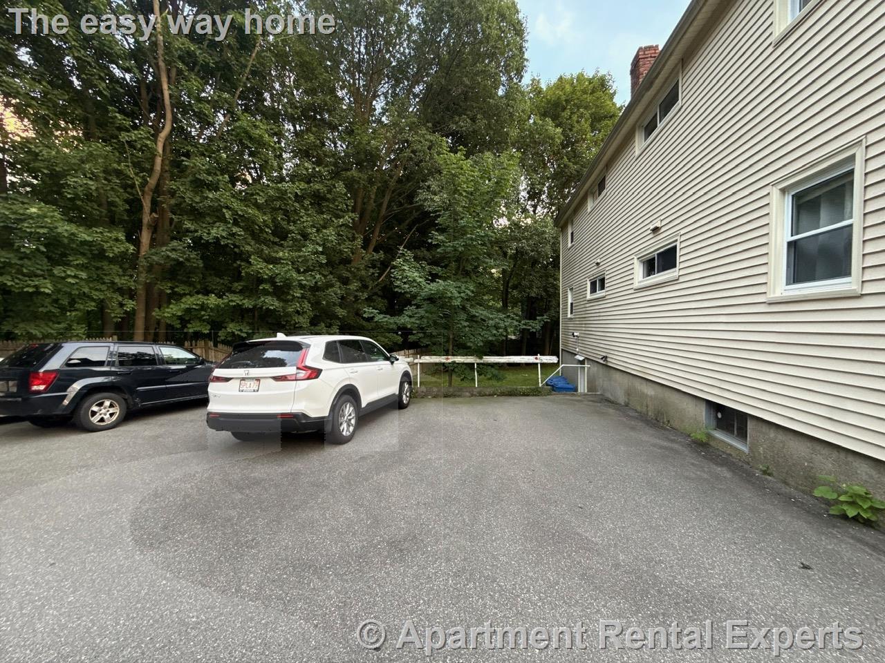 2 bed, 1 bath apartment for rent at 107 Vernon St, Wakefield — photo 13 of 17