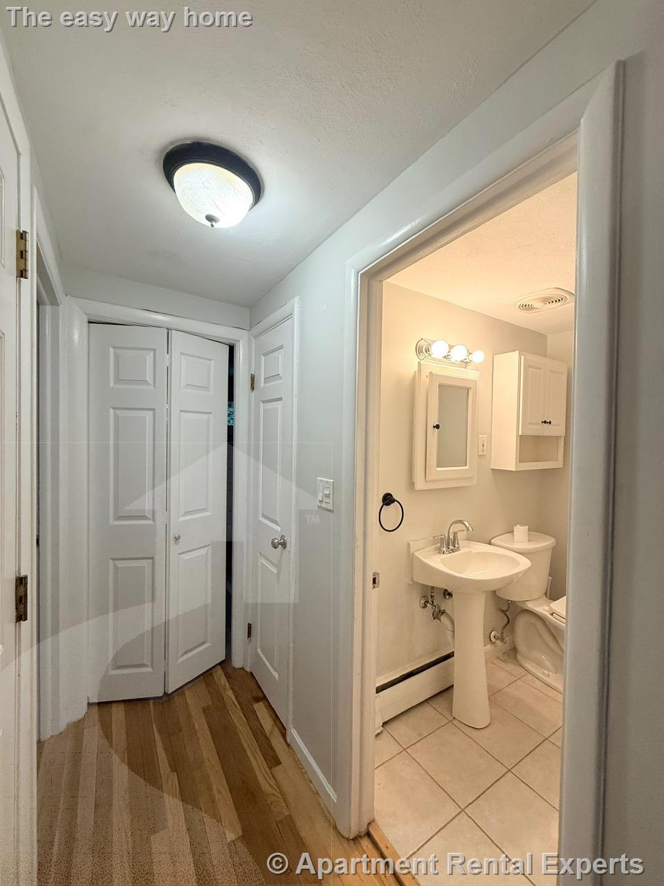 2 bed, 1 bath apartment for rent at 107 Vernon St, Wakefield — photo 8 of 17