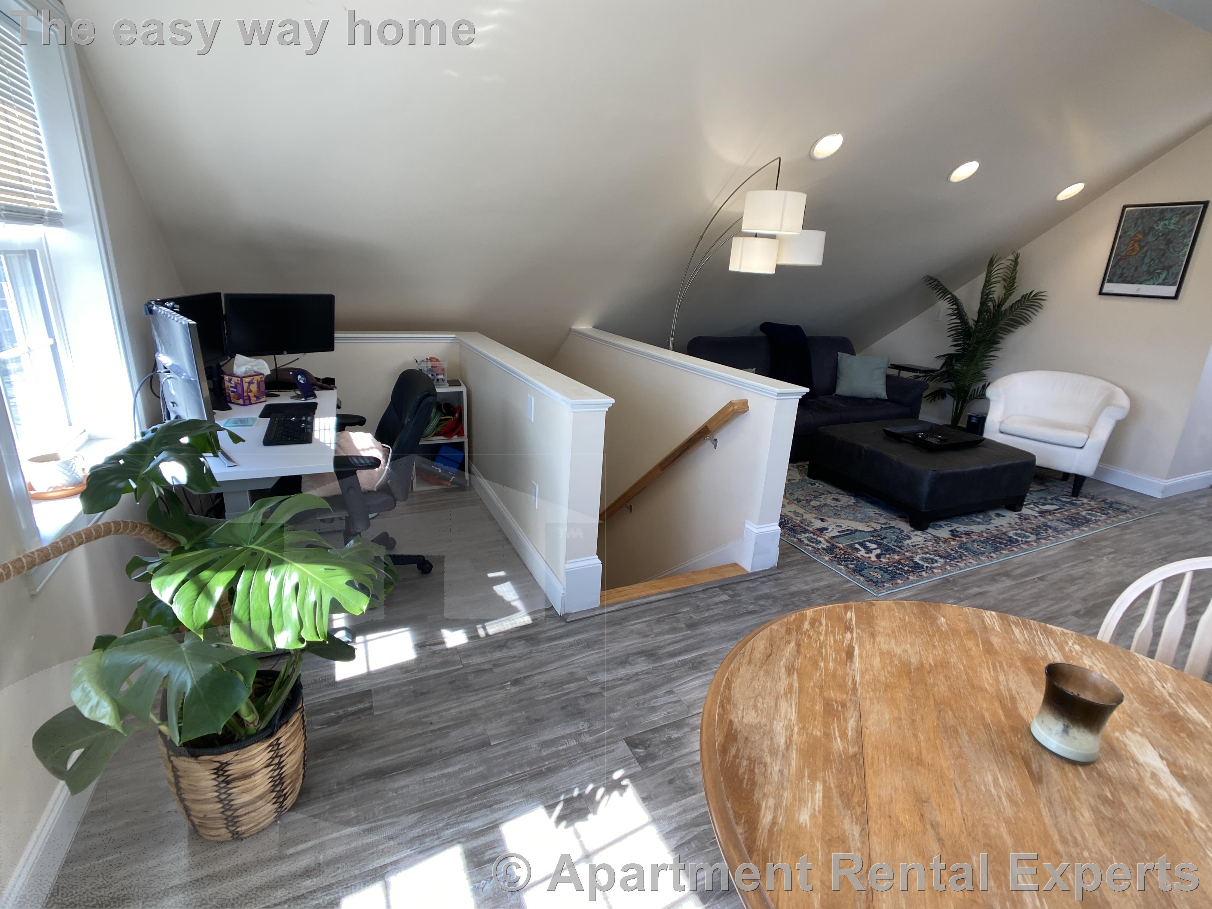 4 bed, 2 bath apartment for rent at 107 Yale St, Tufts — photo 8 of 19