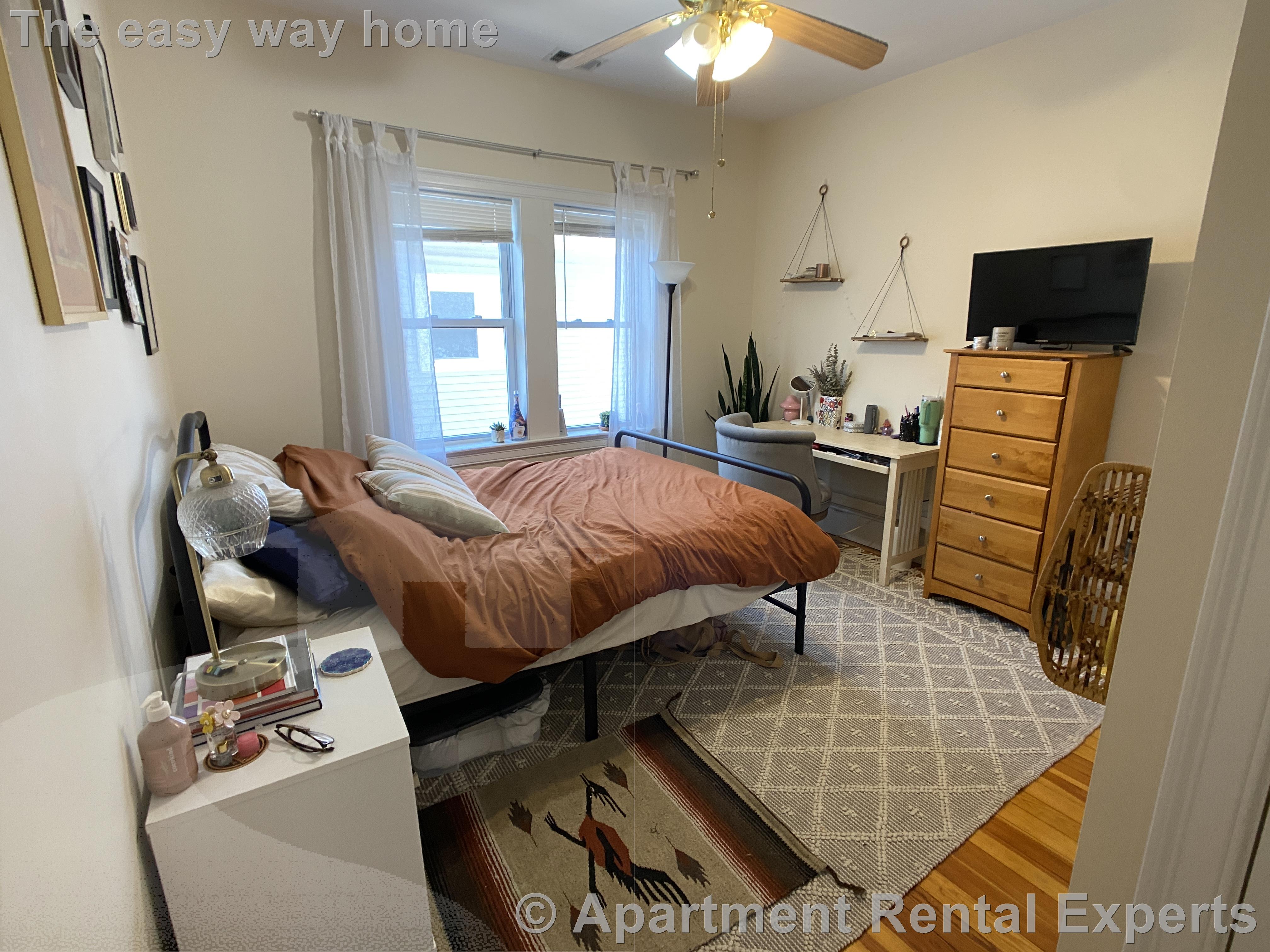 4 bed, 2 bath apartment for rent at 107 Yale St, Tufts — photo 15 of 19