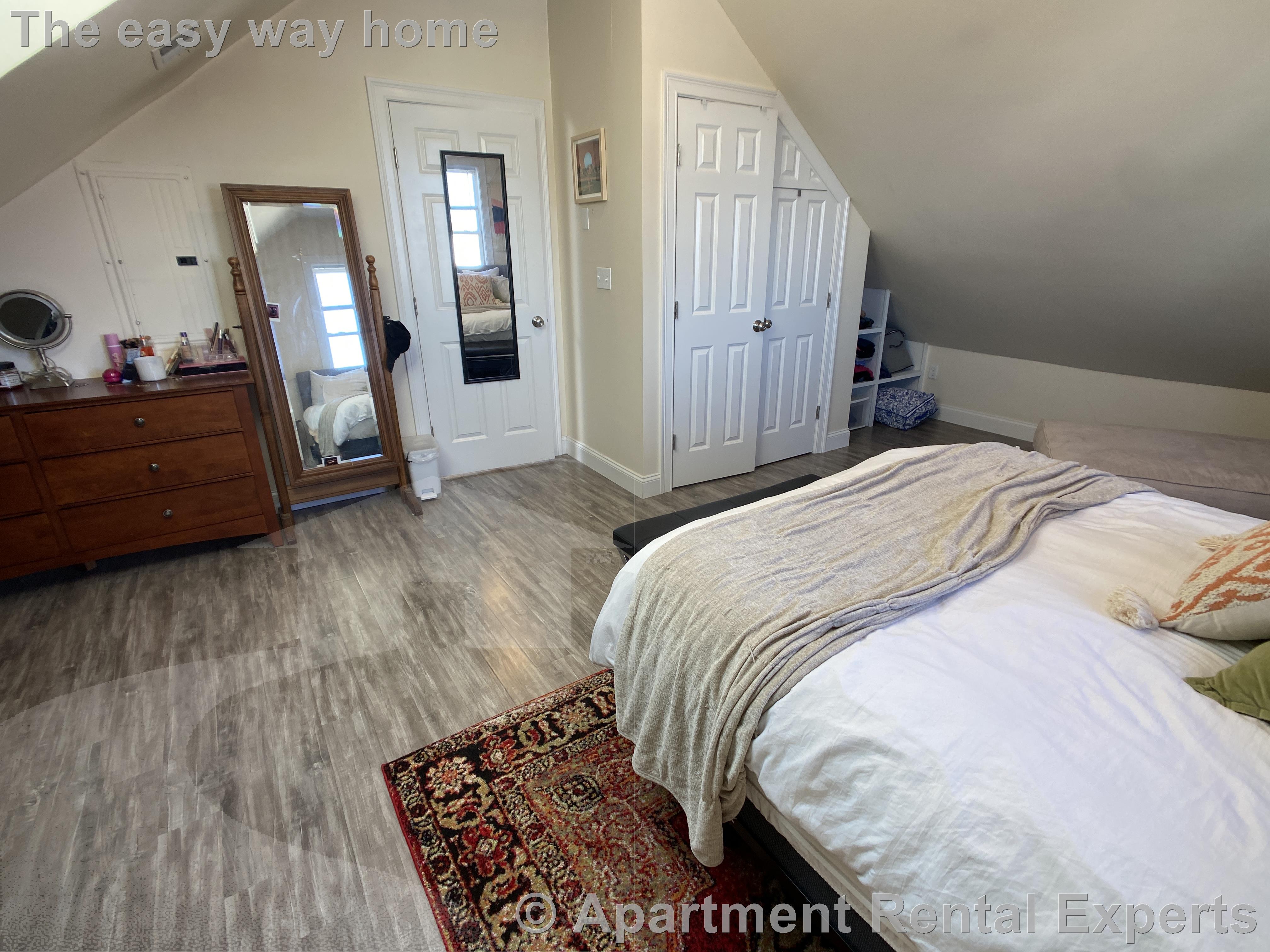4 bed, 2 bath apartment for rent at 107 Yale St, Tufts — photo 11 of 19