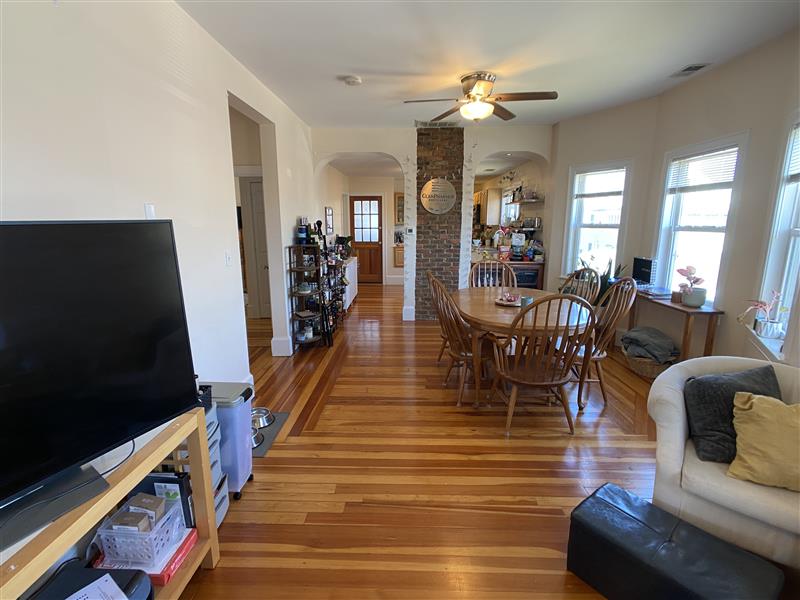 4 bed, 2 bath apartment for rent at 107 Yale St Unit 1, South Medford — photo 4 of 19