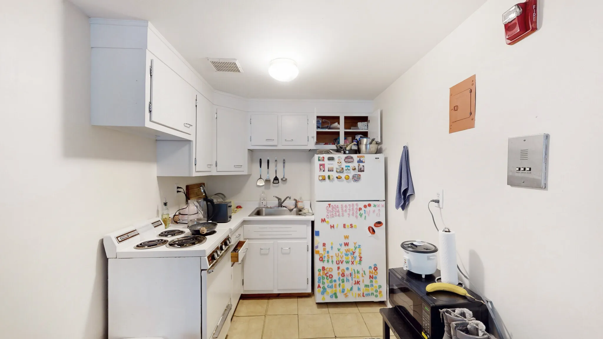 Studio bed, 1 bath apartment for rent at 1071 Beacon St Unit 1M, Longwood — photo 12 of 16