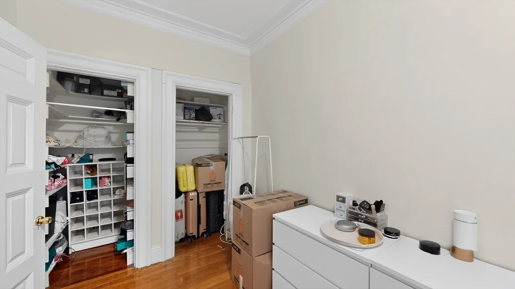 1 bed, 1 bath apartment for rent at 1071 Beacon St Unit 3, Coolidge Corner — photo 10 of 11