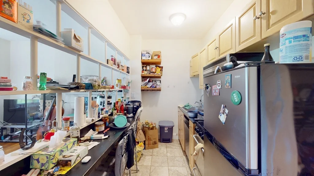 1 bed, 1 bath apartment for rent at 1071 Beacon St Unit 7, Coolidge Corner — photo 3 of 11