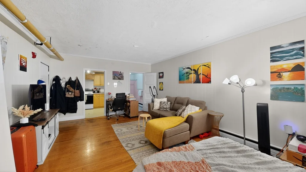 Studio bed, 1 bath apartment for rent at 1071 Beacon St Unit BR, Coolidge Corner — photo 6 of 11