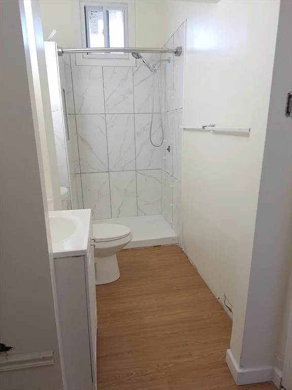 1 bed, 1 bath apartment for rent at 1071 W Boylston Unit 1, Greendale — photo 11 of 12