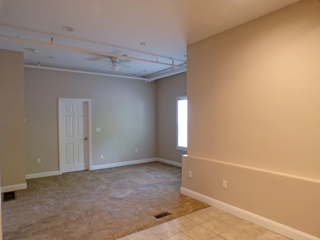 1 bed, 1 bath apartment for rent at 1072 Washington St Unit 3, Weymouth — photo 4 of 11