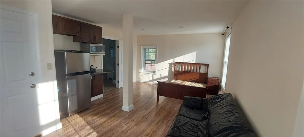 Studio bed, 1 bath apartment for rent at 1075 Edmands Rd Unit 2, Framingham — photo 1 of 4