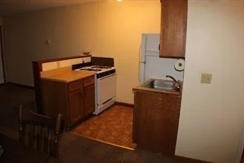 1 bed, 1 bath apartment for rent at 1076 Social St Unit 1, Woonsocket — photo 5 of 8