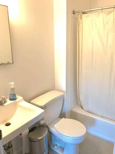 Studio bed, 1 bath apartment for rent at 1077 Beacon St Unit 10, Longwood — photo 4 of 5