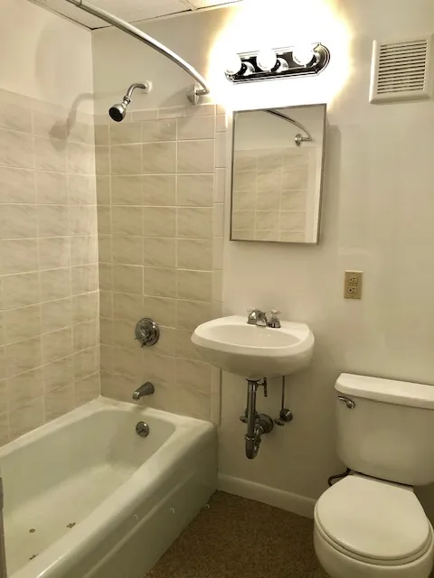 1 bed, 1 bath apartment for rent at 1077 Beacon St Unit 2, Longwood — photo 7 of 9