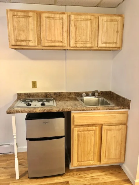 Studio bed, 1 bath apartment for rent at 1077 Beacon St Unit 6, Longwood — photo 5 of 5